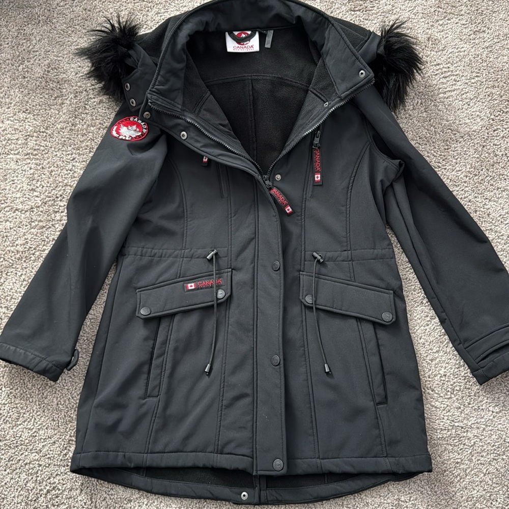 Parka with removable faux fur CWG